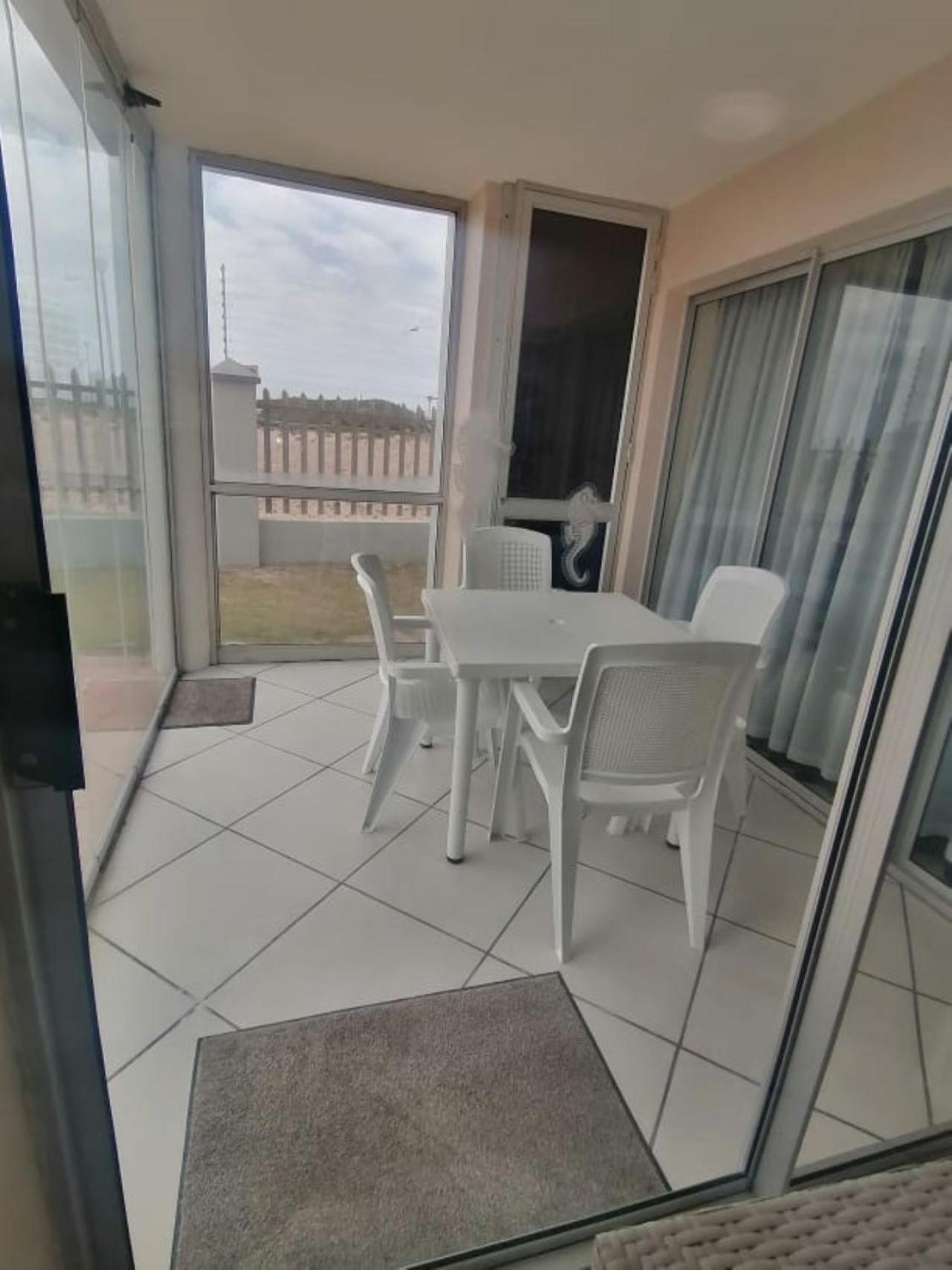 Modern Seaview Apartment Port Elizabeth Esterno foto