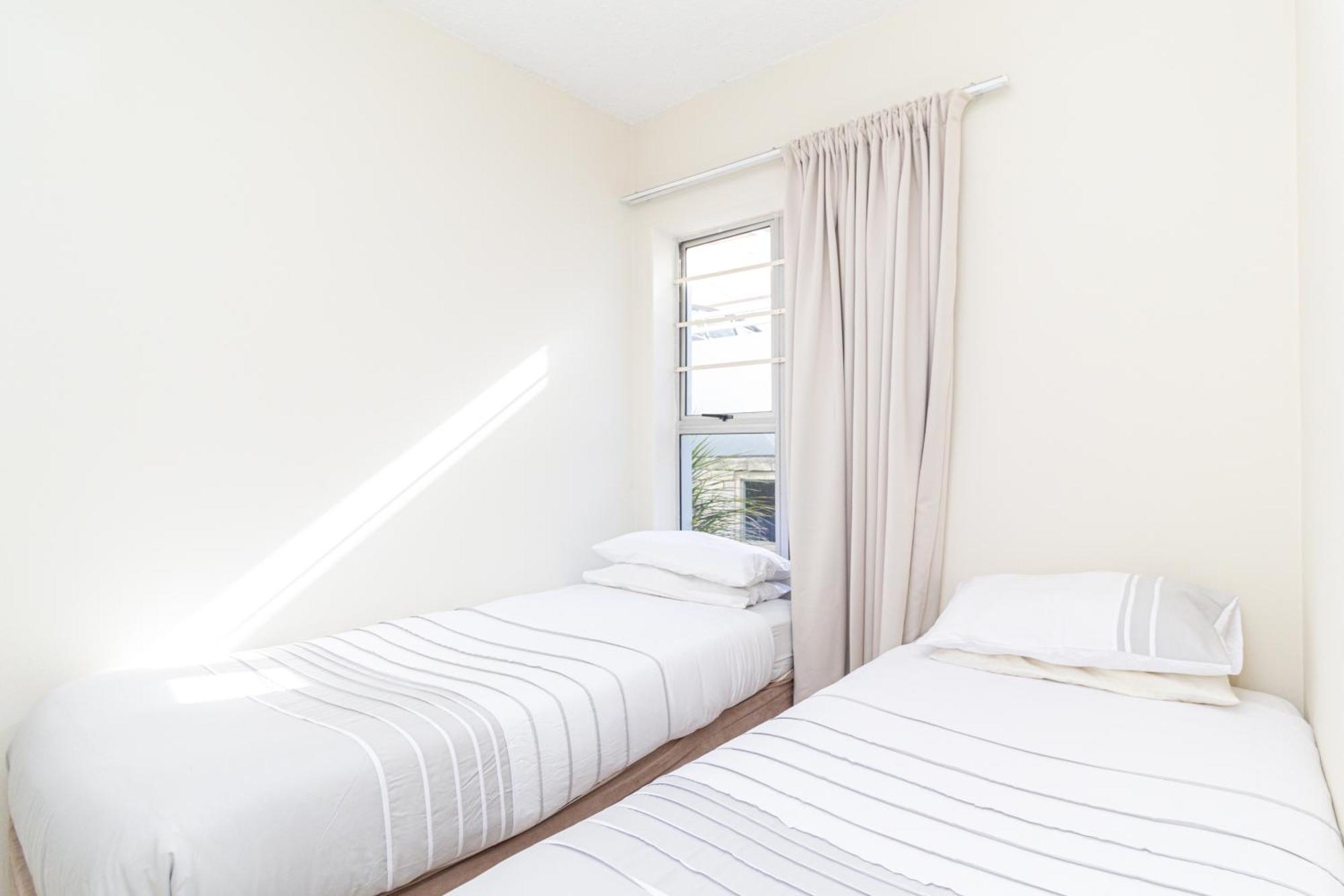 Modern Seaview Apartment Port Elizabeth Esterno foto