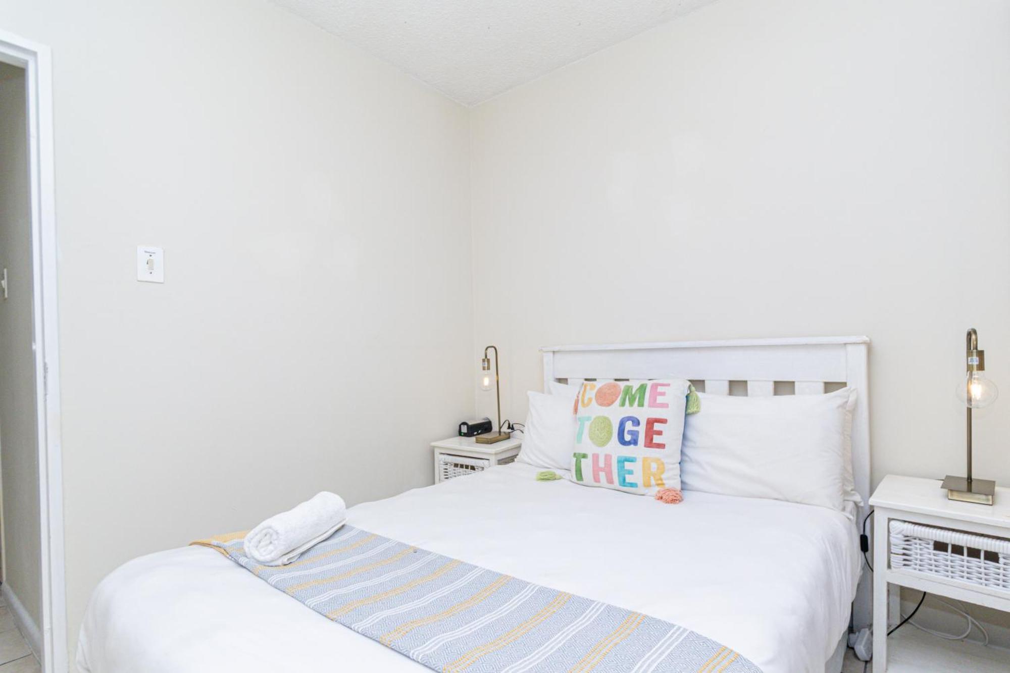 Modern Seaview Apartment Port Elizabeth Esterno foto